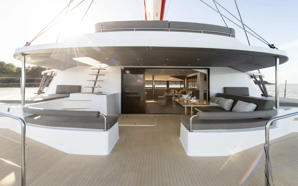 slider 10 Neel Trimarans Neel 65
