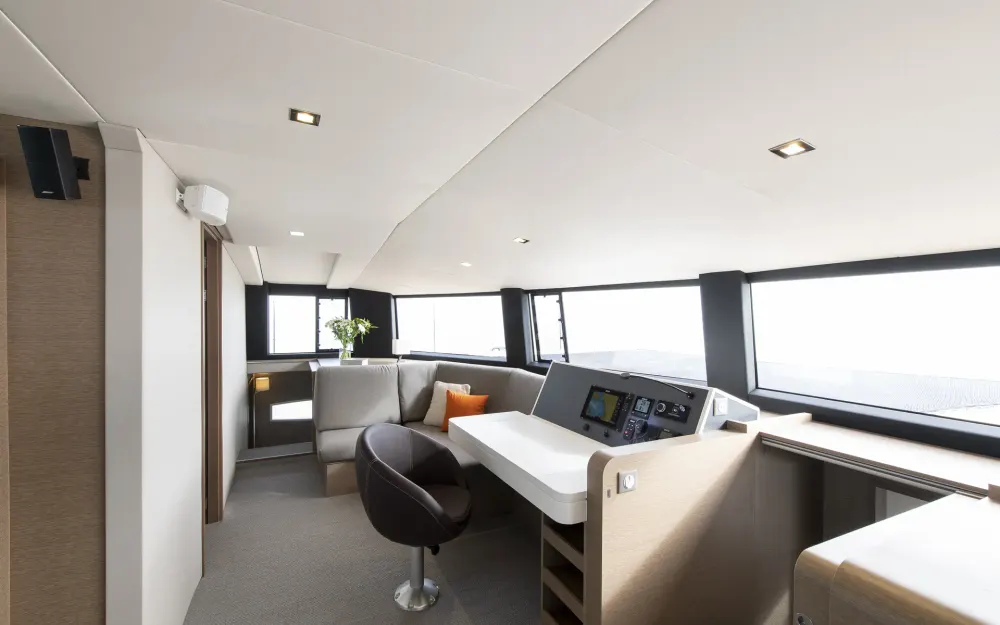 slider 28 Neel Trimarans Neel 65