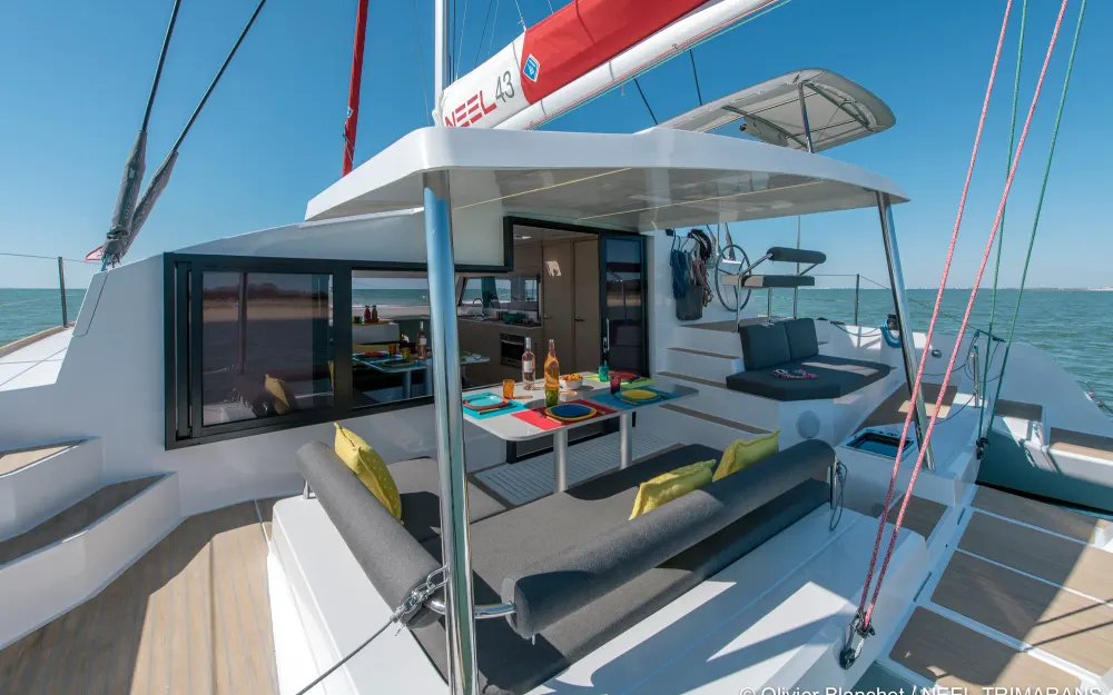 slider 10 Neel Trimarans Neel 43