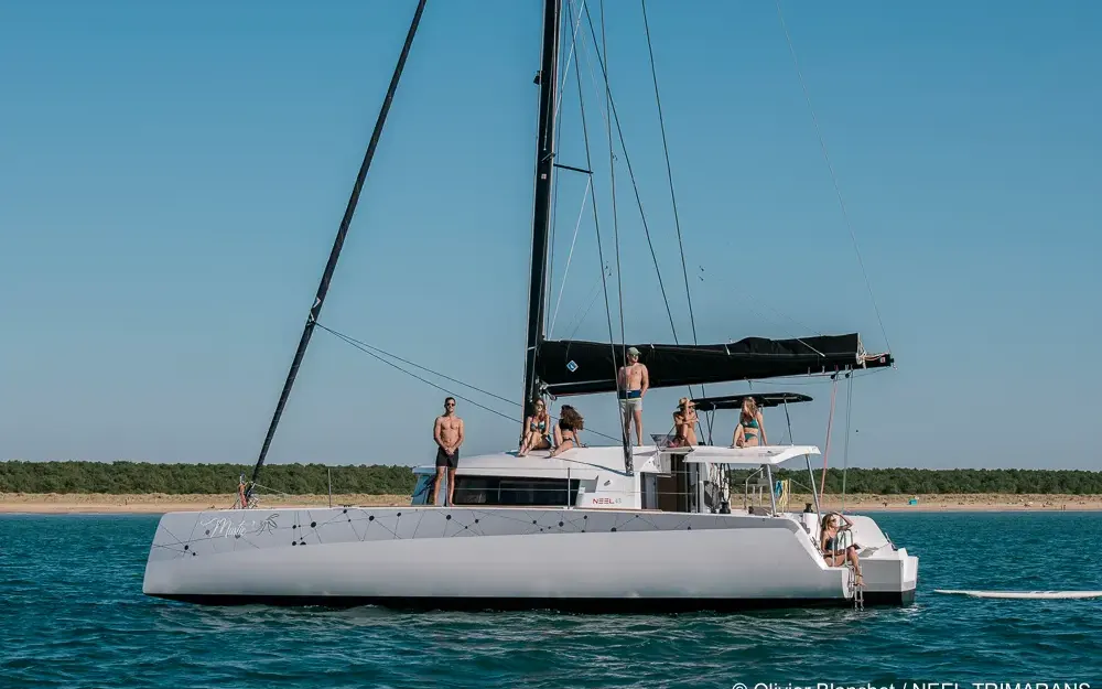slider 6 Neel Trimarans Neel 43