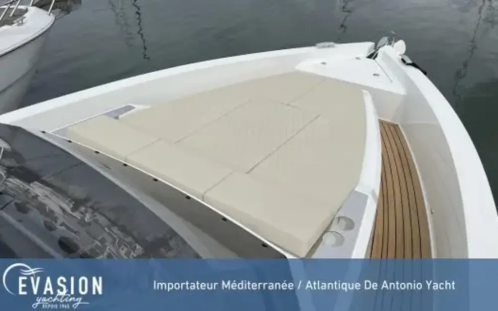 slider 18 De Antonio Yachts D36 Open