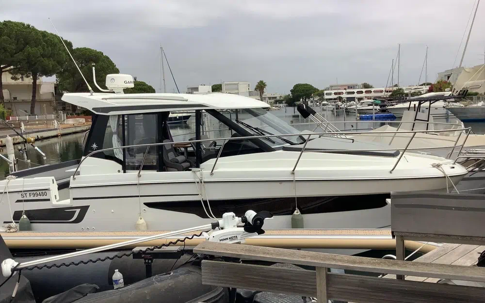 slider 1 Jeanneau Merry Fisher 895