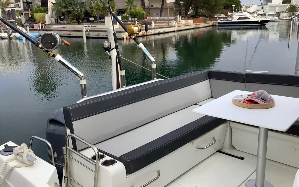 slider 3 Jeanneau Merry Fisher 895