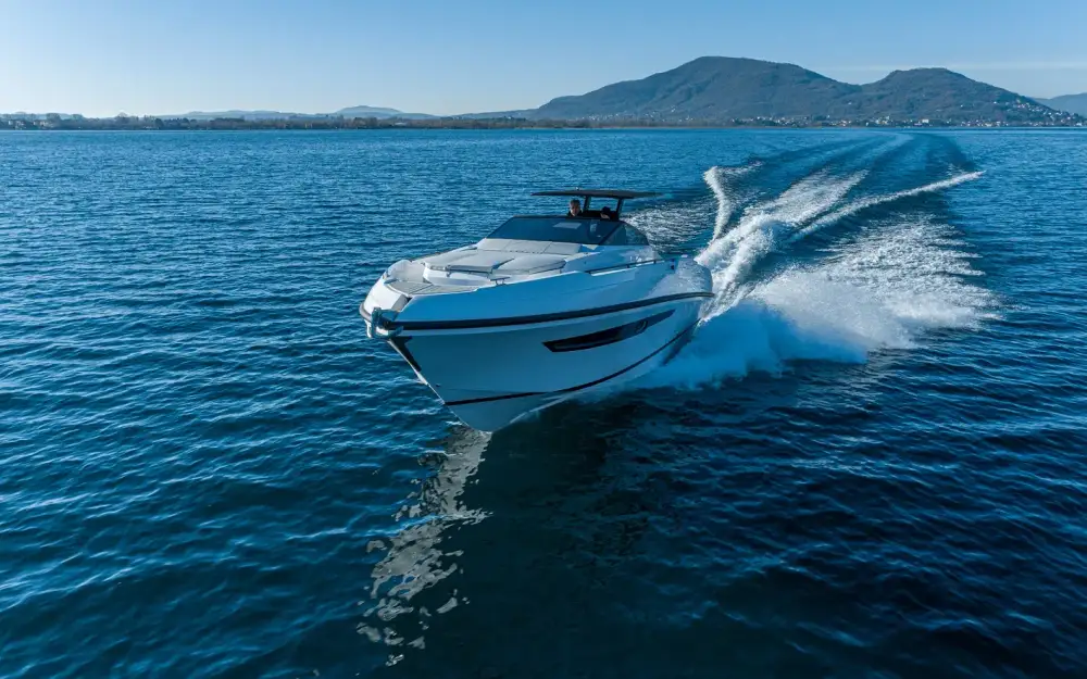 slider 37 Rio Yachts Daytona 34