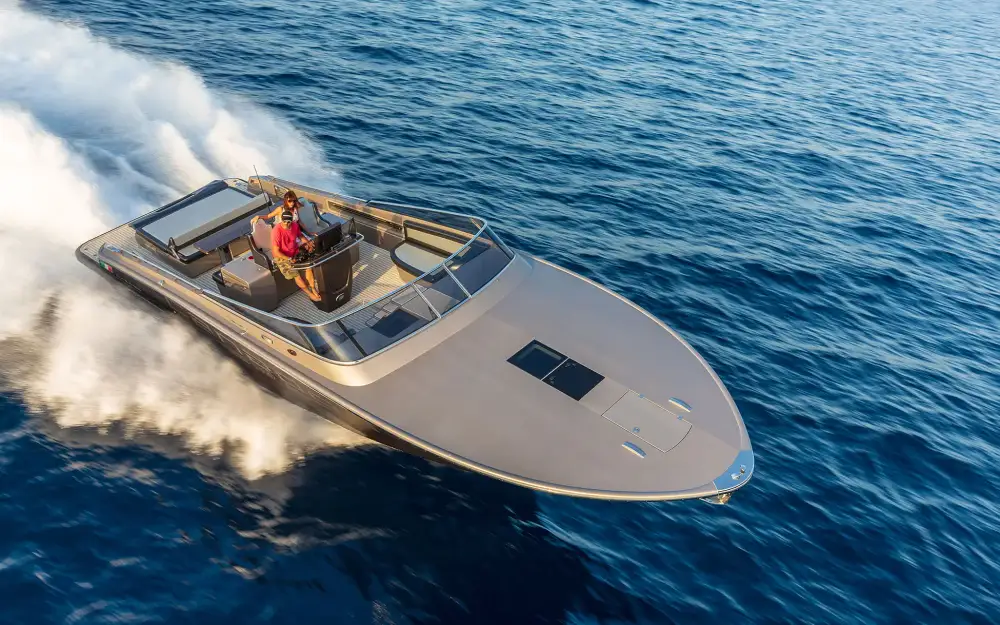slider 5 Canados  431 Gladiator Speedster