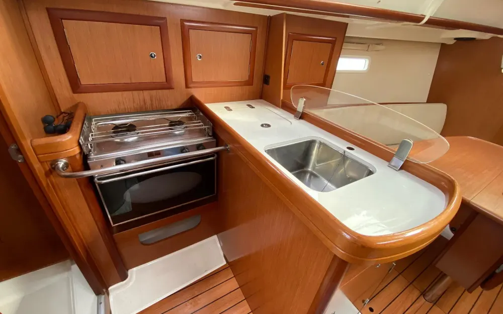 slider 6 Beneteau Oceanis 323 Clipper - null