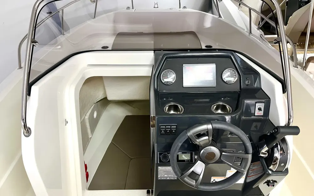 slider 9 Quicksilver  675Open