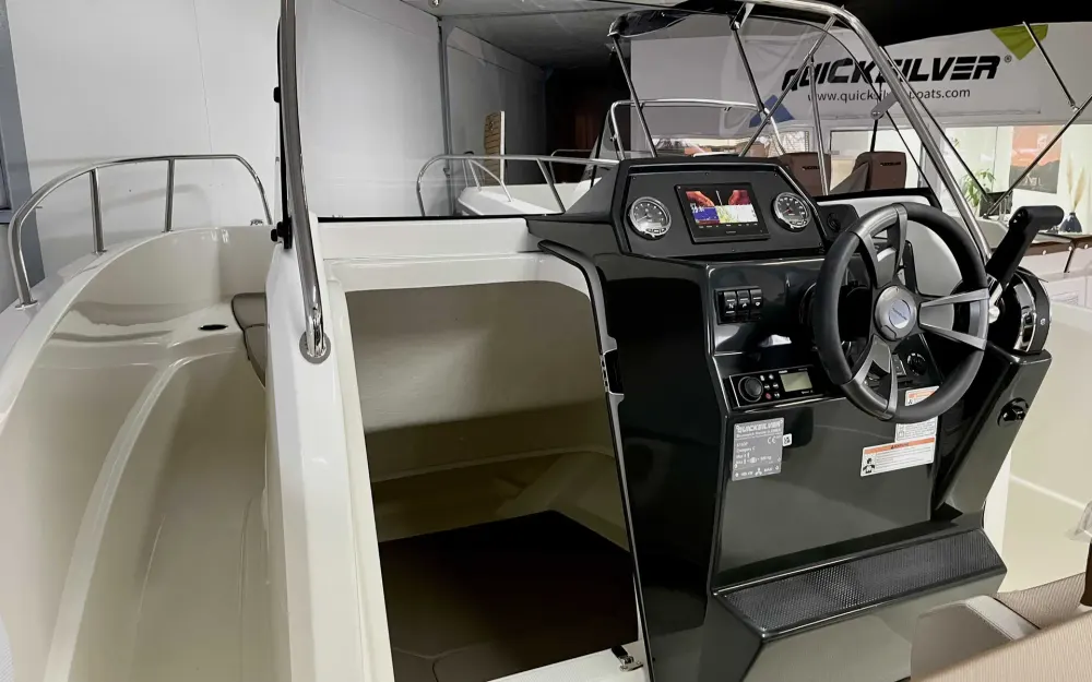 slider 8 Quicksilver  675Open