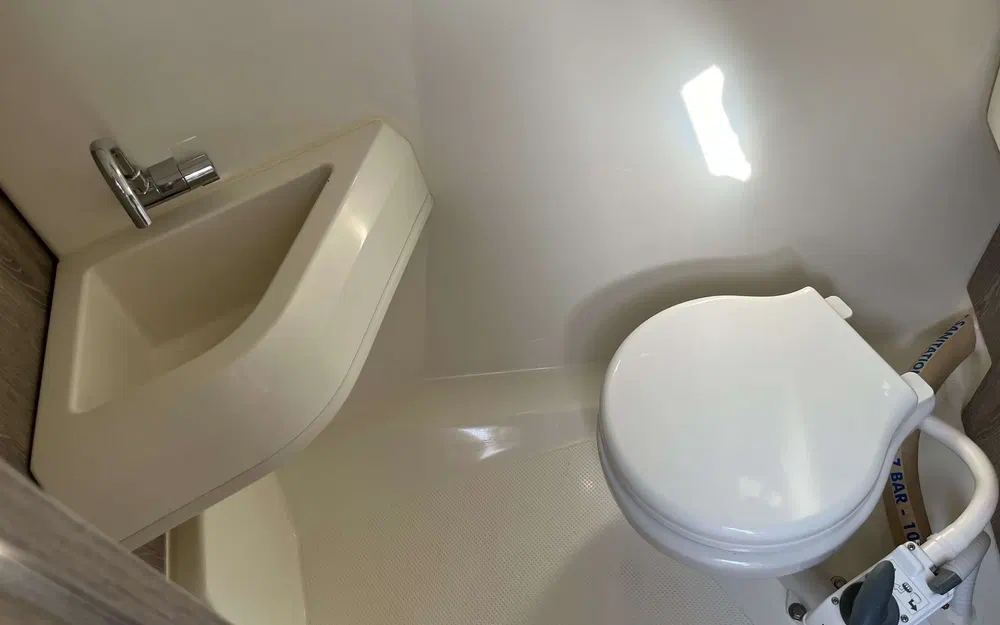 slider 12 Quicksilver 675