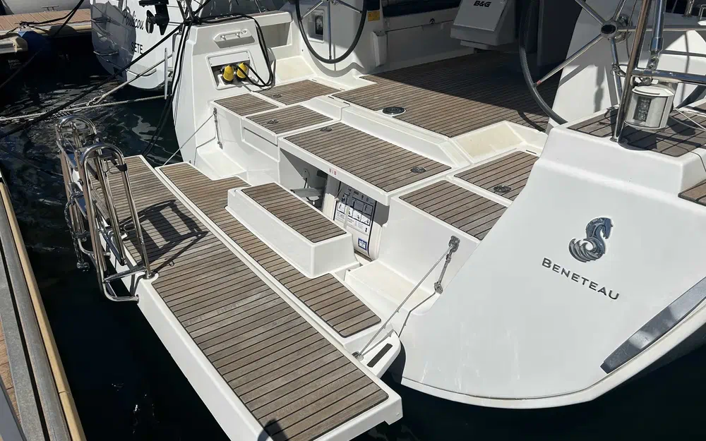 slider 13 Beneteau Oceanis 45