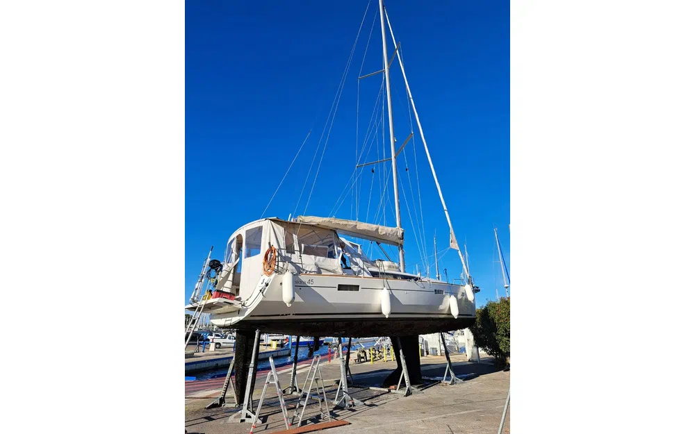 slider 17 Beneteau Oceanis 45