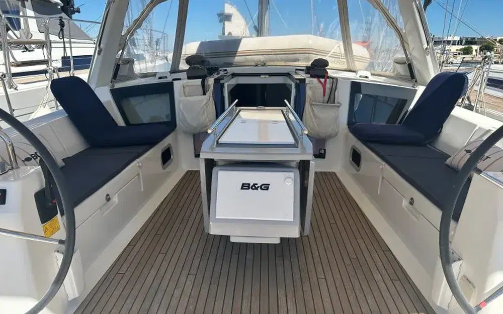 slider 1 Beneteau Oceanis 45