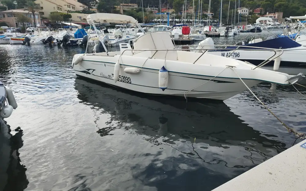 slider 22 Jeanneau Cap Camarat 705