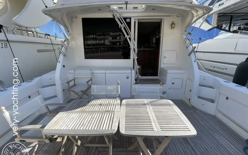 slider 5 Riviera  58 Open Flybridge