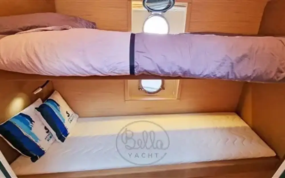 slider 21 Beneteau Monte Carlo 5