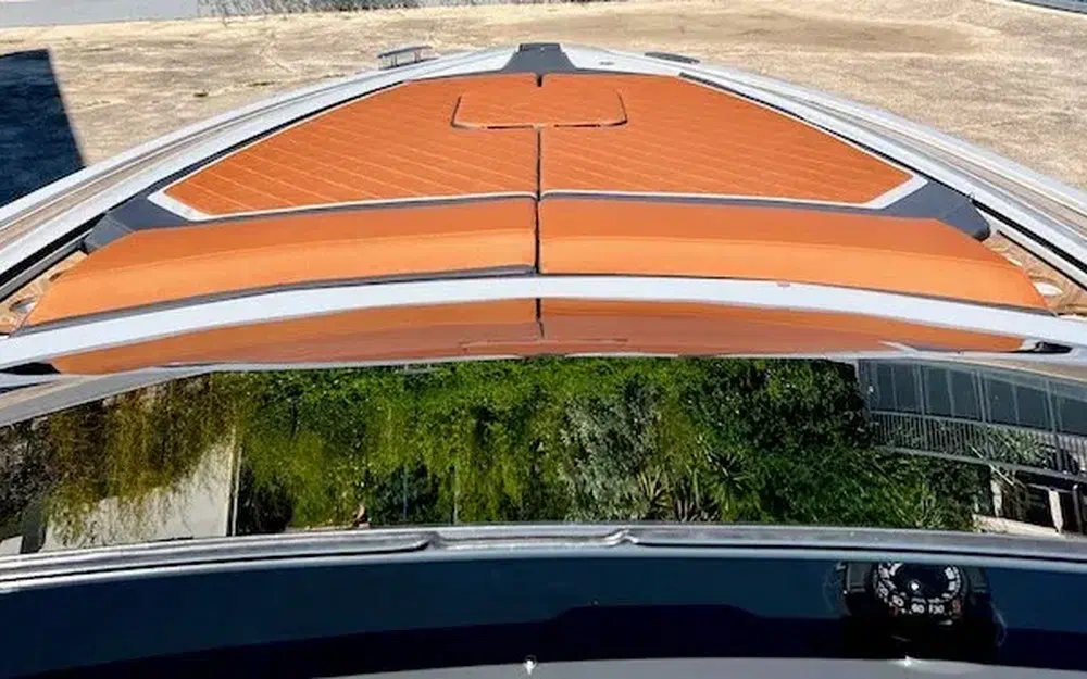 slider 3 Fairline F-Line 33