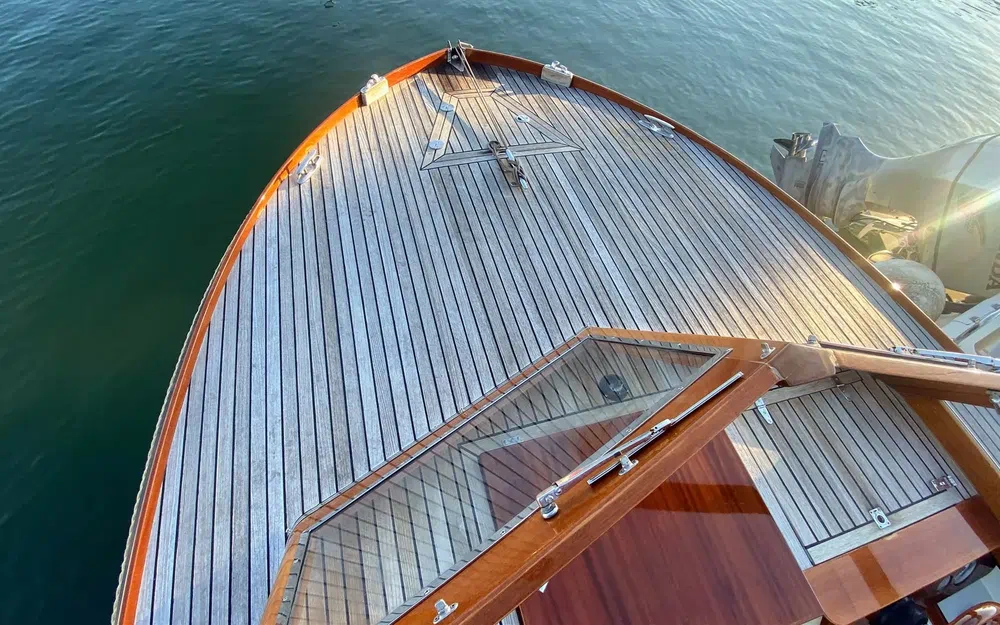 slider 10 Tofinou Lady Scarlett