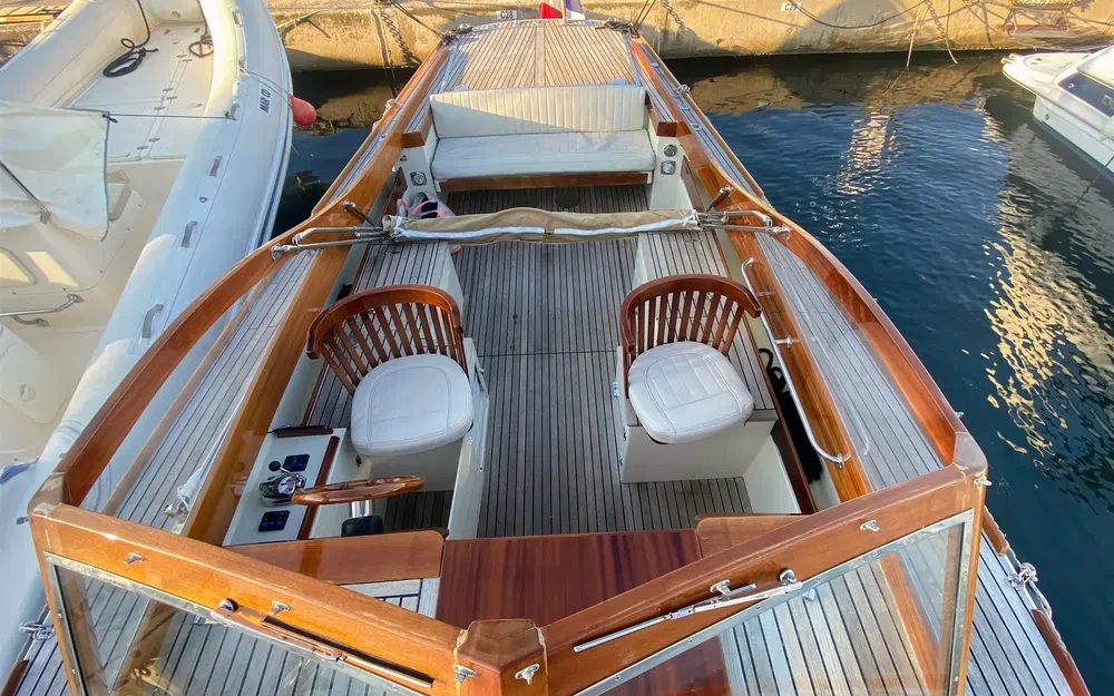 slider 12 Tofinou Lady Scarlett