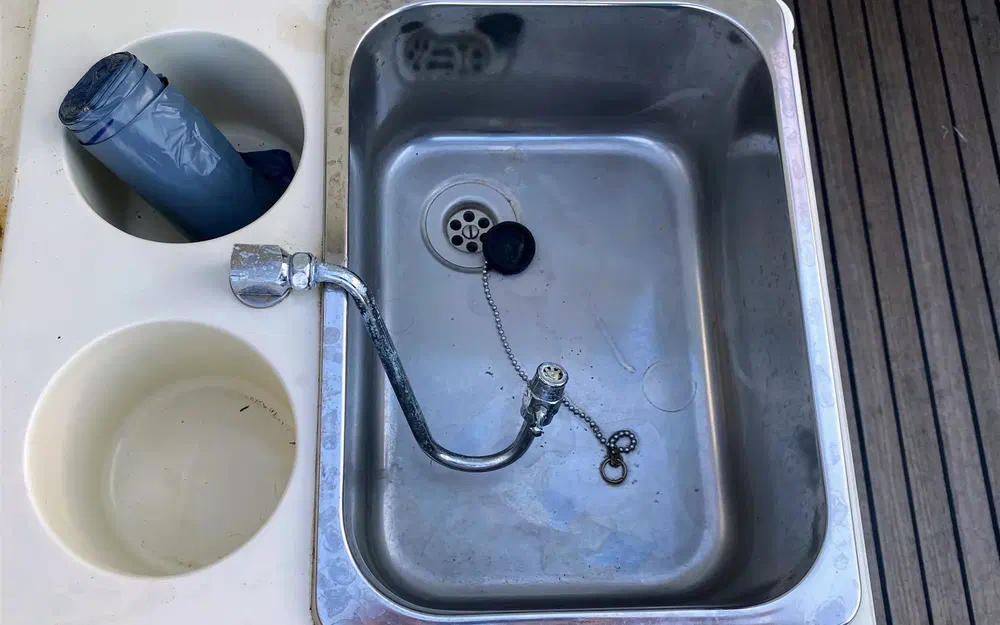 slider 19 Tofinou Lady Scarlett