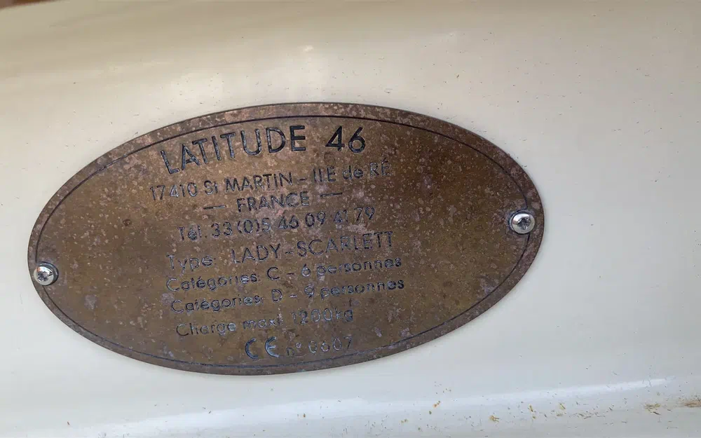 slider 23 Tofinou Lady Scarlett