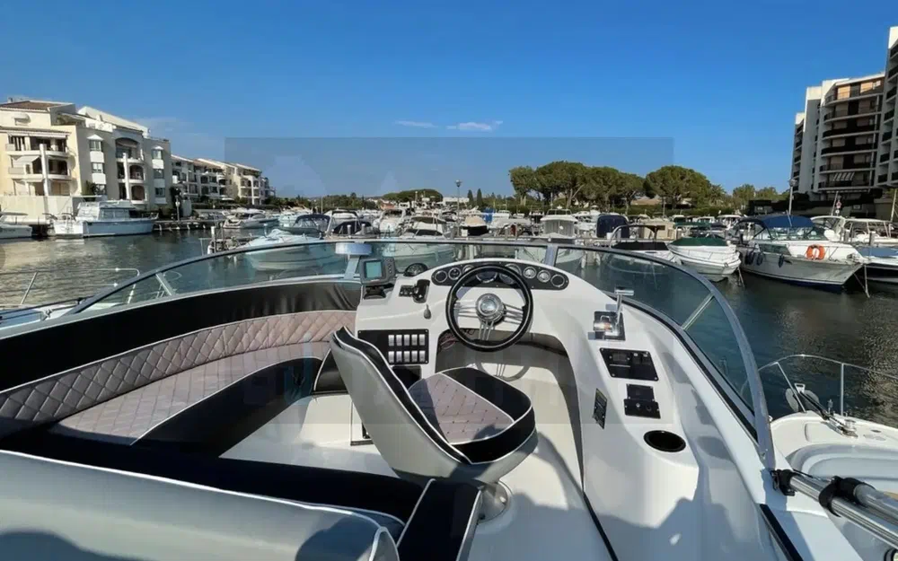 slider 3 Bayliner Cierra 2858