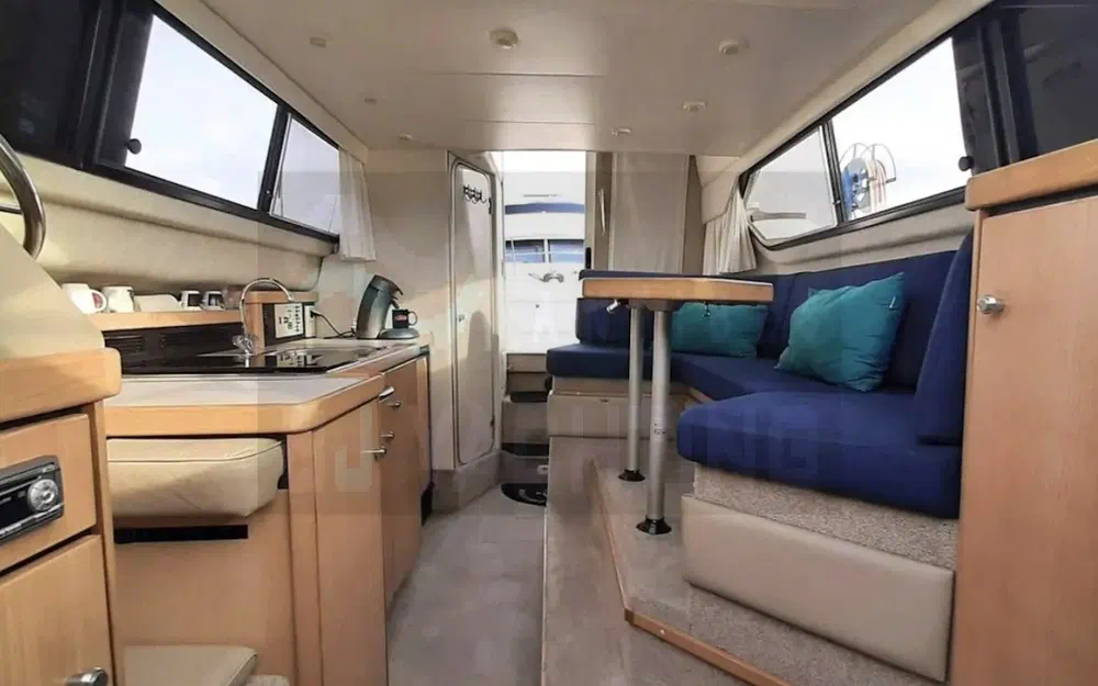 slider 5 Bayliner Cierra 2858