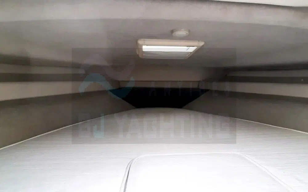 slider 8 Bayliner Cierra 2858