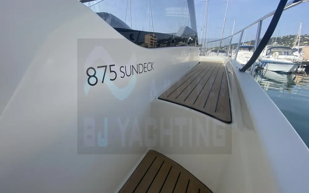 slider 17 Quicksilver Activ 875 Sundeck