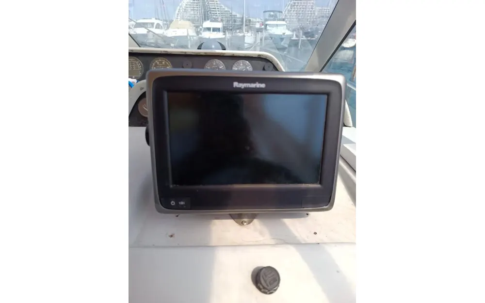 slider 13 Cranchi  40 - null