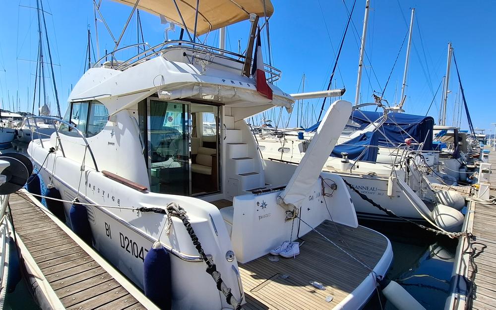 slider 0 Jeanneau Prestige 32