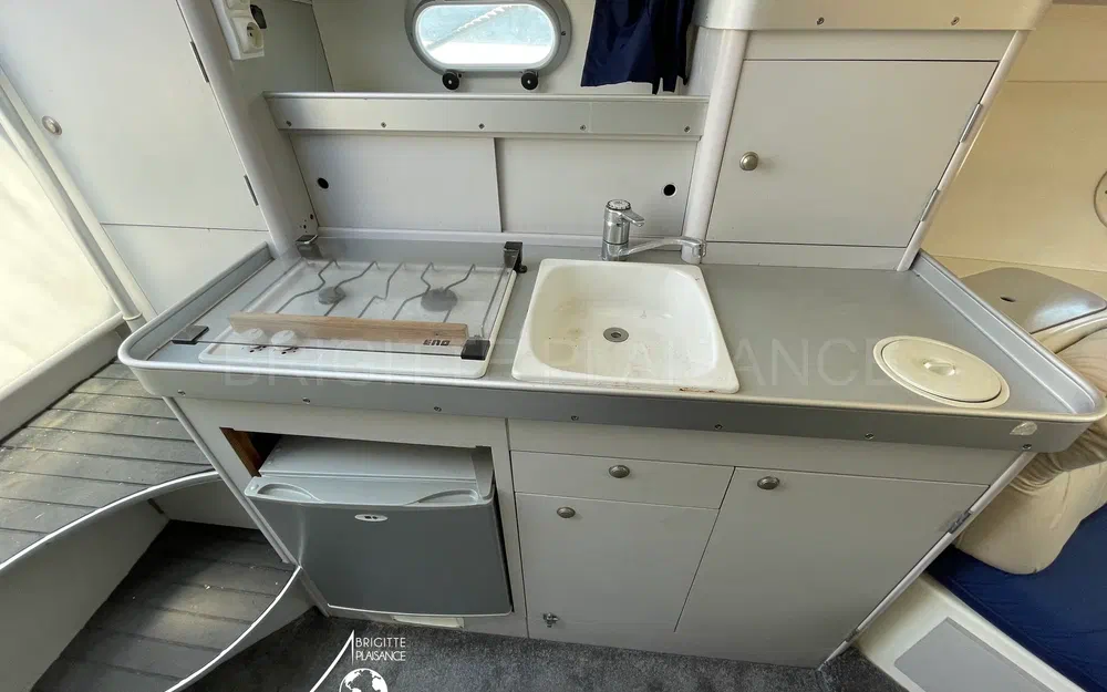 slider 3 Beneteau Flyer Serie 8