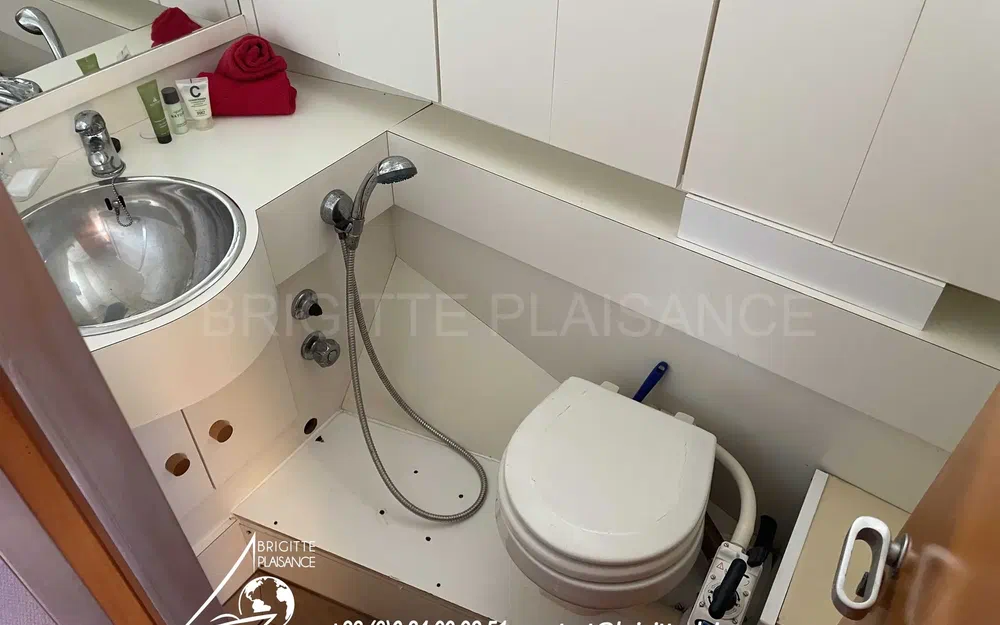 slider 10 Ferretti Altura 422