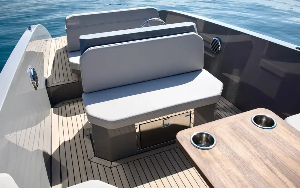 slider 15 Rand Boats Mana 23