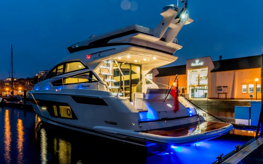slider 6 Fairline Squadron 50 - null