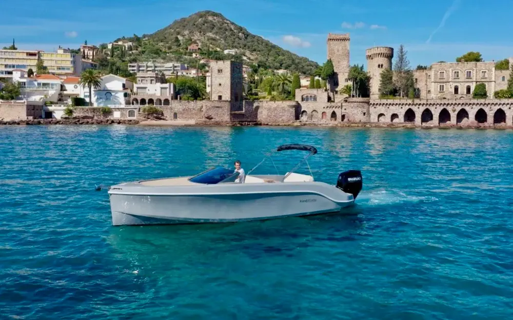 slider 1 Rand Boats Spirit 25 - null