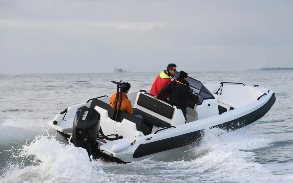 slider 1 Iron Boats  707 - null