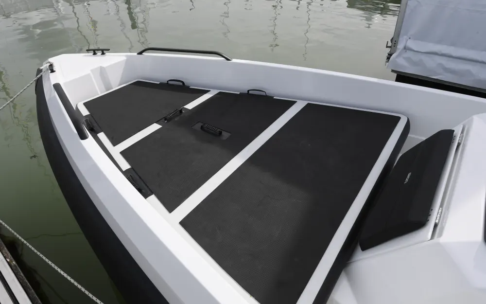 slider 4 Iron Boats  707 - null