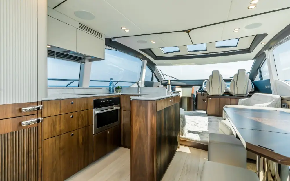slider 14 Fairline Phantom 65