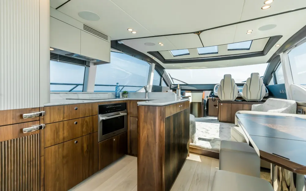 slider 14 Fairline Phantom 65 - null