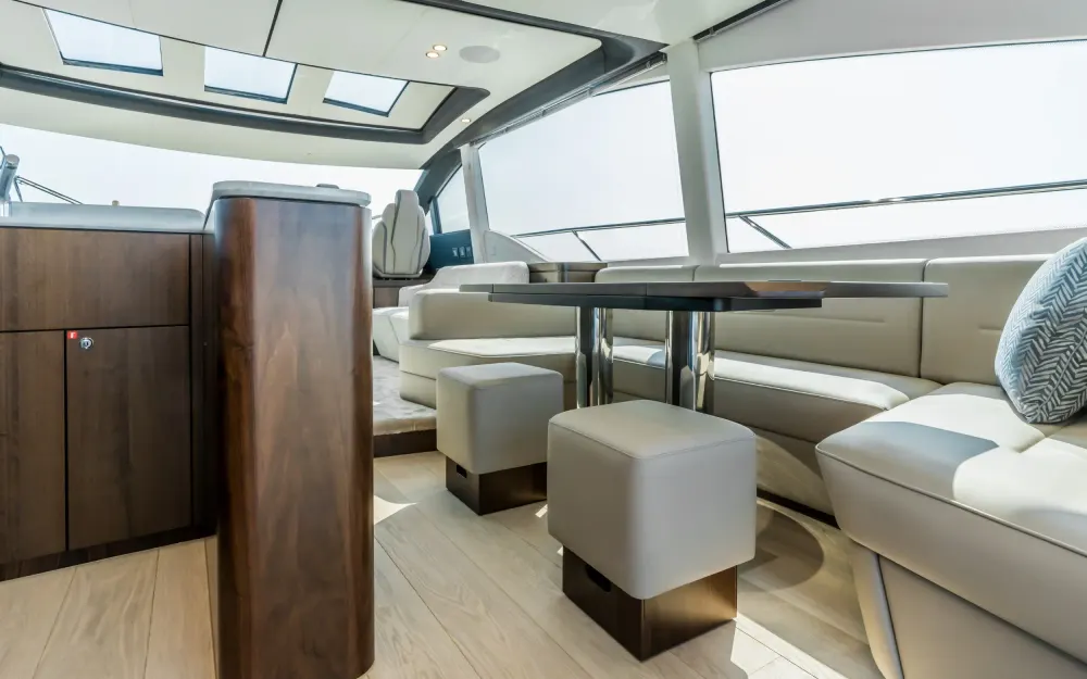 slider 15 Fairline Phantom 65 - null