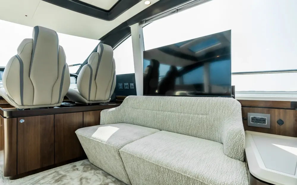 slider 22 Fairline Phantom 65 - null