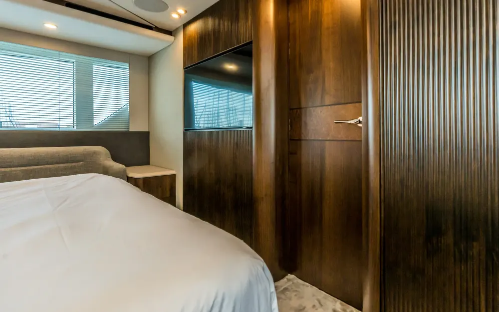 slider 26 Fairline Phantom 65 - null
