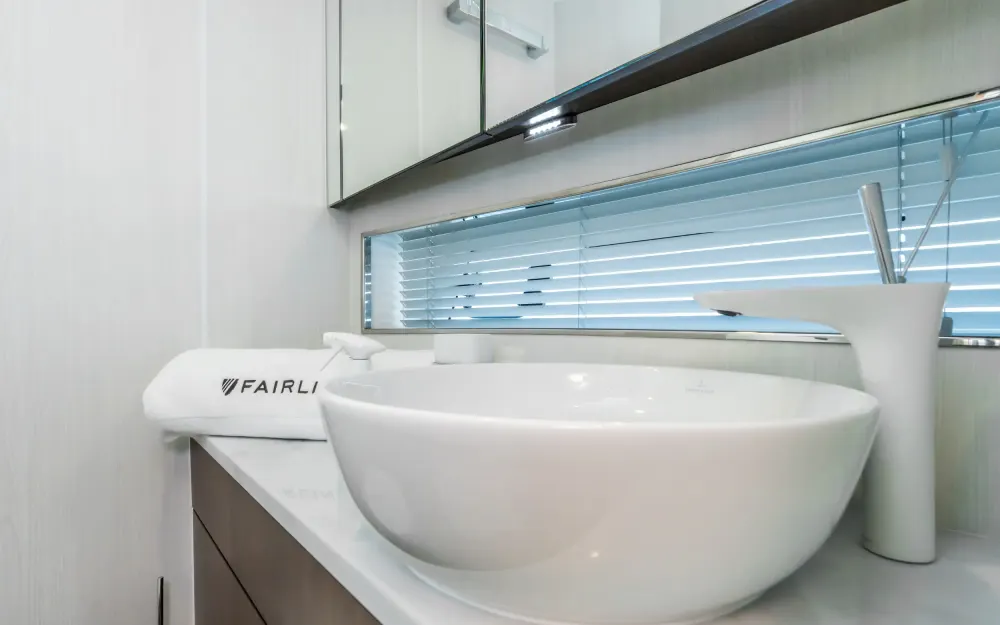 slider 28 Fairline Phantom 65 - null