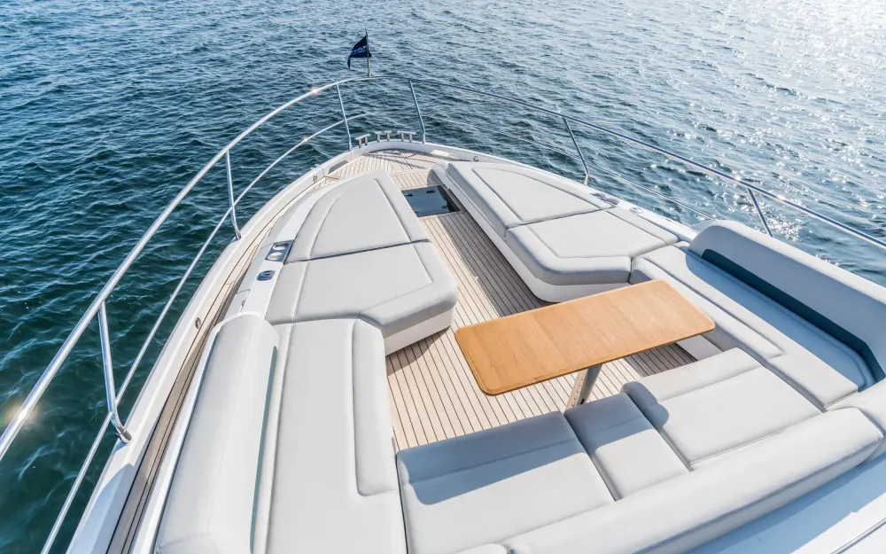 slider 8 Fairline Phantom 65 - null