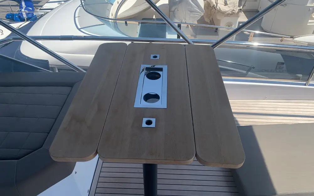 slider 17 Pardo Yachts Endurance 60