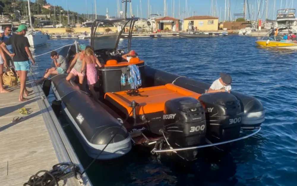 slider 1 Sea Water Smeralda 320 - null