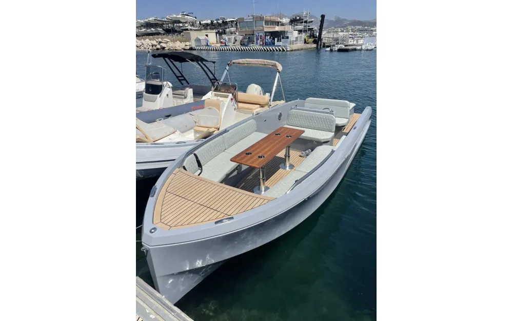 slider 18 Rand Boats Mana 23 - null