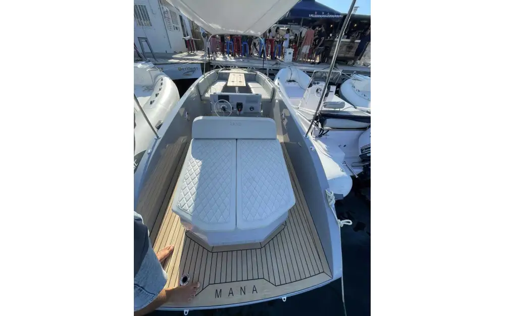 slider 20 Rand Boats Mana 23