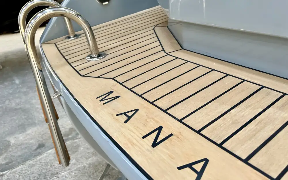 slider 8 Rand Boats Mana 23