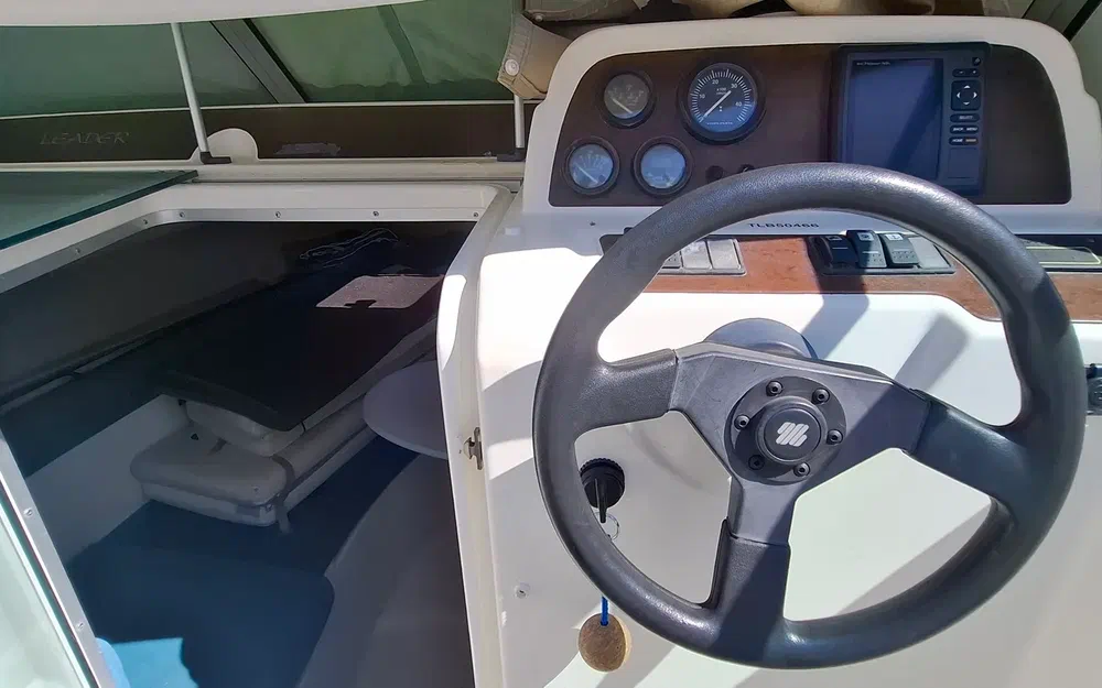 slider 17 Jeanneau Leader 705